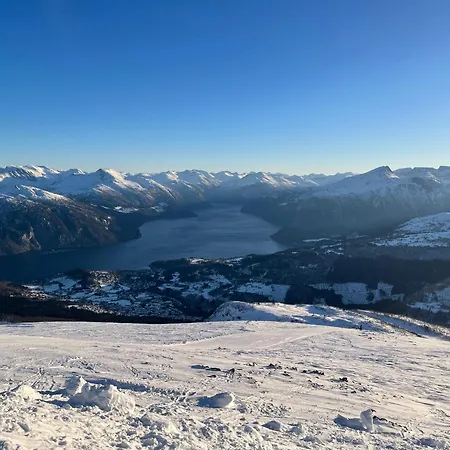 Velkommen Til Topp Pa Strandafjellet 2 Soverom Og Hems *