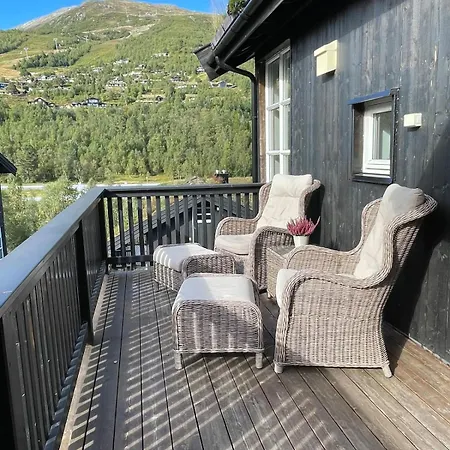 Velkommen Til Topp Pa Strandafjellet 2 Soverom Og Hems * ستراندا