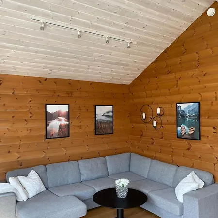 شقة Velkommen Til Topp Pa Strandafjellet 2 Soverom Og Hems